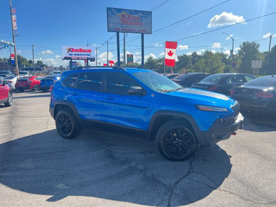  2018 Jeep Cherokee AWD LEATHER H-SEATS LOADED! WE FINANCE ALL C