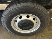 Welcome Ontario customers! All our vehicles are Ontario safety check/e-tested. We offer financing ad... (image 6)