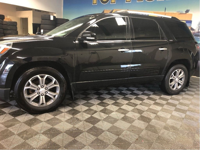  2016 GMC Acadia SLT-2 AWD, 7 Passenger, Accident Free & Certifi in Cars & Trucks in North Bay - Image 2