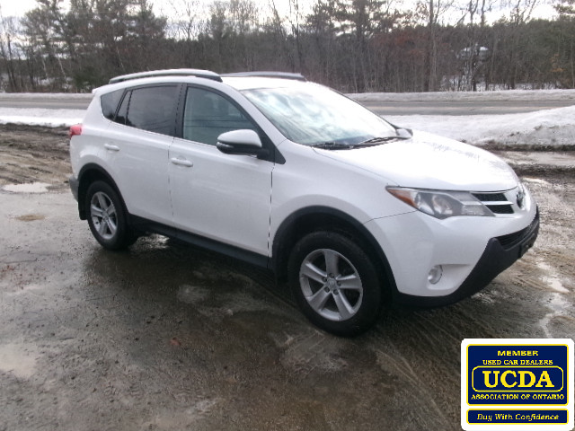 2013 Toyota RAV4 XLE in Cars & Trucks in Muskoka