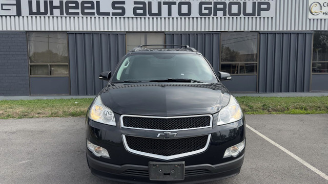 2012 Chevrolet Traverse LT w/1LT in Cars & Trucks in St. Catharines - Image 2