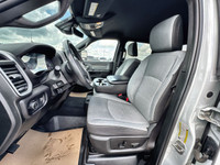 ~An AMVIC licensed dealer~ Safety Equipment ABS And Driveline Traction Control Side Impact Beams Dua... (image 6)