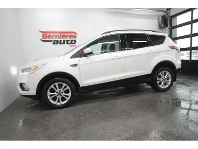 Ford Escape SE 2017 VUS compact offre une excellente capacité de remorquage et un confort au quotidi...