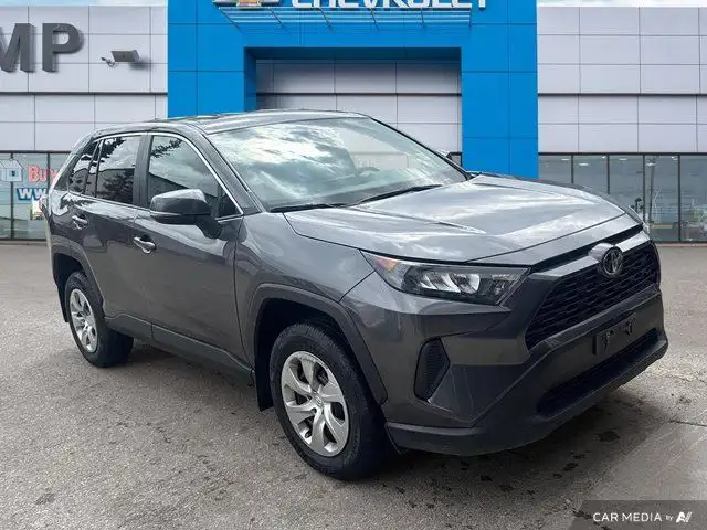 2022 Toyota RAV4 LE | AWD | Heated Seats | Back Up Cam in Cars & Trucks in Saskatoon - Image 8