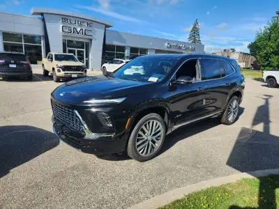 HUD, Sunroof, Cooled Seats, Massage Seats, Premium Audio! Signature style and sophisticated features...
