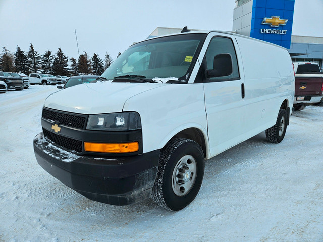 2021 Chevrolet Express 2500 Work Van CARGO 135WB BACKUP CAMARA in Cars & Trucks in Red Deer - Image 2