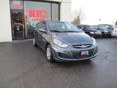 2012 Hyundai Accent GL ONLY 101,000KMS!!!!!