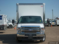 This vehicle is located at Koch Ford Edmonton. Hello. This oxford white van has a 6 speed automatic... (image 1)