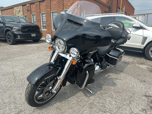  2021 Harley-Davidson Ultra Limited ~ ULTRA LIMITED ~ LOW MILES  in Touring in City of Toronto - Image 3