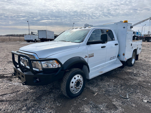 2015 Dodge 5500 CrewCab 4x4 Flat Deck Utility Truck DSL HITCH in Heavy Trucks in Edmonton - Image 2