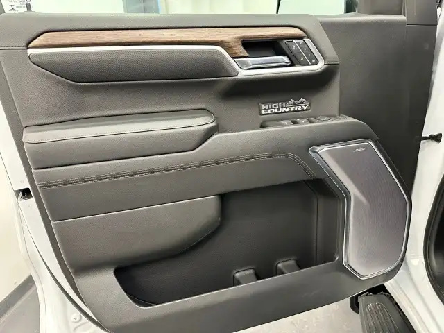 2022 Chevrolet Silverado 1500 dans Autos et camions dans Lethbridge - Image 13