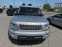 TWO KEYS / DVD PLAYER / 3 SUN ROOFS / BEAUTIFUL SUV! NAVIGATION SYSTEM / BACK UP CAMERA / SUPER CLEA... (image 1)