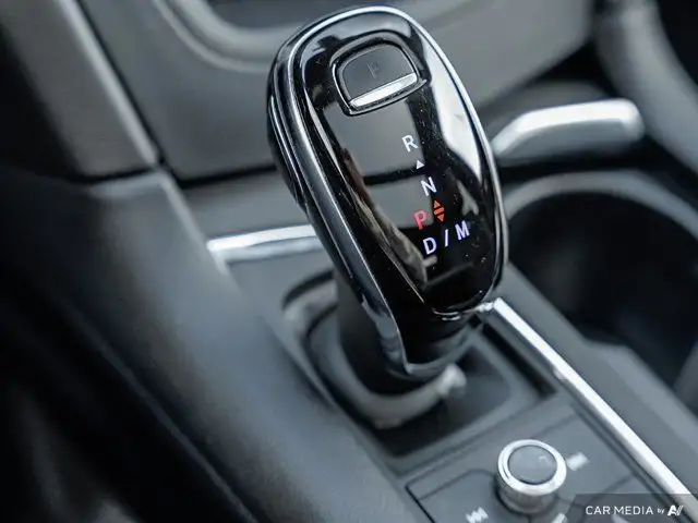 2020 Cadillac XT5 Premium Luxury AWD | 4 New Tires | New Front in Cars & Trucks in Windsor Region - Image 23