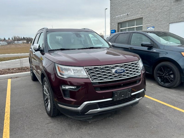  2018 Ford Explorer Platinum *600A, 3.5L Eco, Moonroof, 2nd Row  in Cars & Trucks in Kawartha Lakes