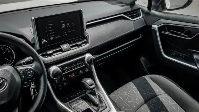 2023 Toyota RAV4 LE AWD | Heated Seats | Lane Keeping | CarPlay in Cars & Trucks in Guelph - Image 15