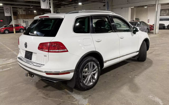 2016 VOLKSWAGEN Touareg VR6 Lux/CUIR/TOIT PANO/NAVI/CAMERA/BLTH/ in Cars & Trucks in City of Montréal - Image 2