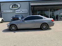 Looking for a thrilling driving experience? Feast your eyes on this sleek 2011 BMW 3 Series 335i xDr... (image 1)