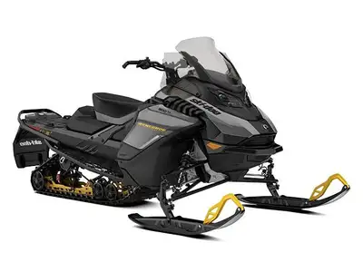 2025 Ski-Doo RENEGADE ADRENALINE 900 ACE TURBO E.S. RIPSAW 1.25 CRAZY DEAL OFFRE DE FOU CHOIX DE PRO...