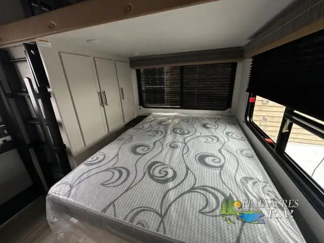 2025 Dutchmen RV Astoria 3603LFP (FULL BODY PAINT) in Travel Trailers & Campers in Truro - Image 36