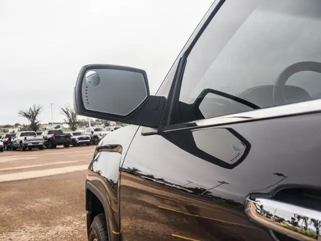 2015 GMC Sierra 1500 Denali 6.2L dans Autos et camions dans Comté de Strathcona - Image 14