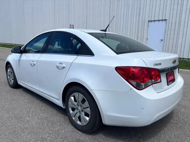 2013 Chevrolet Cruze 1LT Auto 4dr Sedan Automatic in Cars & Trucks in Mississauga / Peel Region - Image 8