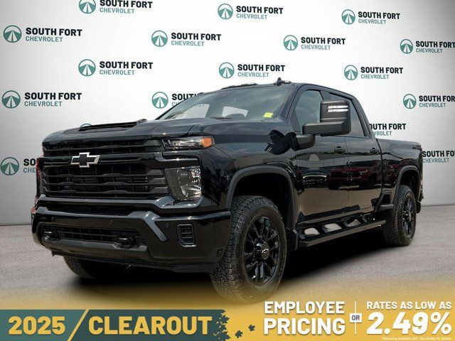 2025 Chevrolet Silverado 2500HD Custom 4WD Crew Cab | Dark in Cars & Trucks in Strathcona County