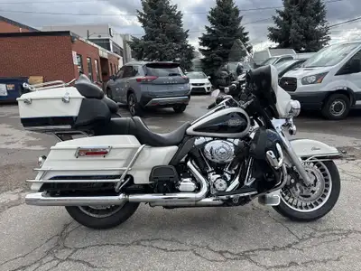 Check out this 2012 CANADIAN Harley-Davidson Electra Glide Classic 103cu with only 111,752kms. Be su...