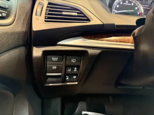 2017 Acura MDXSH-AWD 4dr in Cars & Trucks in City of Montréal - Image 20