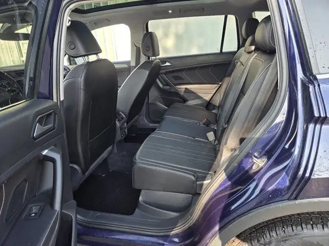 2022 Volkswagen Tiguan Comfortline in Cars & Trucks in Calgary - Image 30