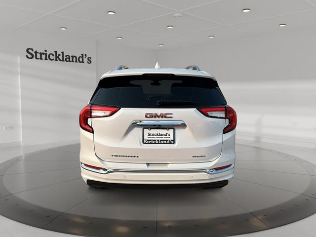 2023 GMC TERRAIN DENALI AWD in Cars & Trucks in Stratford - Image 4