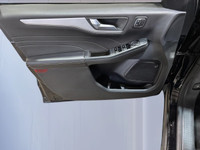 Introducing the 2023 Ford Escape Platinum, a sophisticated SUV designed for those who seek luxury an... (image 7)