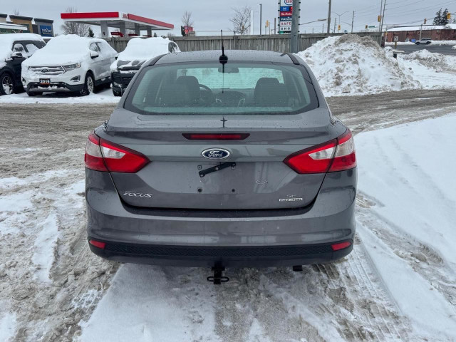 2013 Ford Focus SE, SEDAN, MANUAL, 4CYL, GREAT ON FUEL, AS IS in Cars & Trucks in London - Image 4