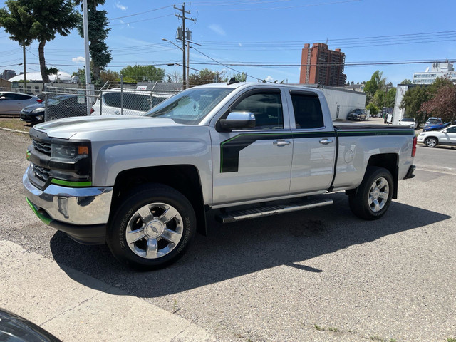 2016 Chevrolet Silverado 1500 4WD Double Cab 143.5" LTZ w/1LZ in Cars & Trucks in Calgary - Image 4