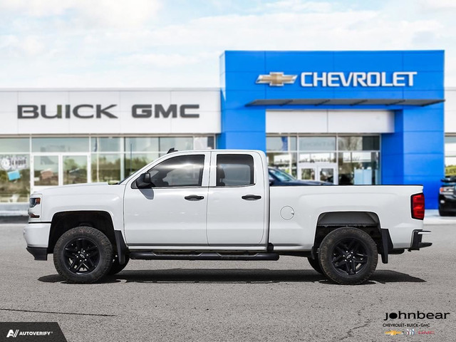 2019 Chevrolet Silverado ONE OWNER! CLEAN CARFAX! LOCAL TRADE! in Cars & Trucks in Kitchener / Waterloo - Image 4