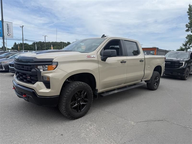 2023 Chevrolet Silverado 1500 CUSTOM TRAIL BOSS CREW 4X4 *GR REM in Cars & Trucks in Laurentides