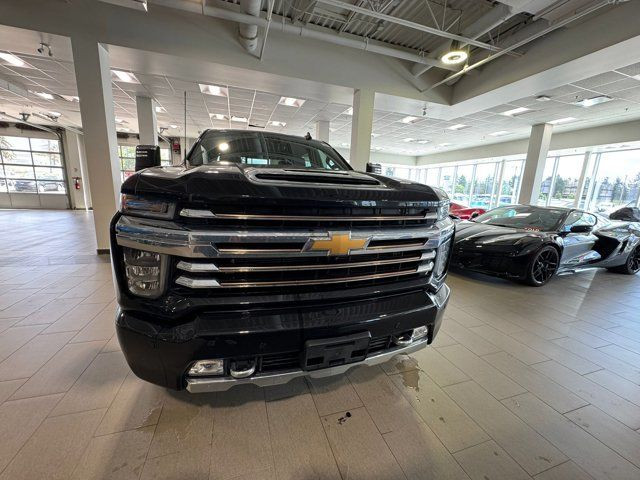 2023 Chevrolet Silverado 3500HD High Country Diesel *5th Whel in Cars & Trucks in Fort McMurray - Image 2