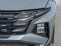 This Hyundai Tucson has a strong Regular Unleaded I-4 2.5 L/152 engine powering this Automatic trans... (image 7)