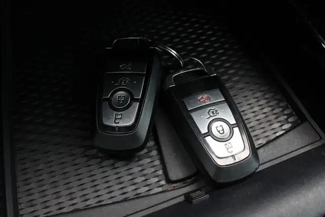 2022 Ford Mustang Mach-E in Cars & Trucks in Oakville / Halton Region - Image 26
