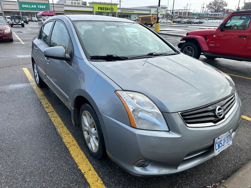 2010 Nissan Sentra SE-R