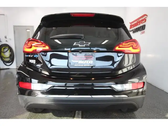 2021 Chevrolet Bolt EV in Cars & Trucks in Lévis - Image 11