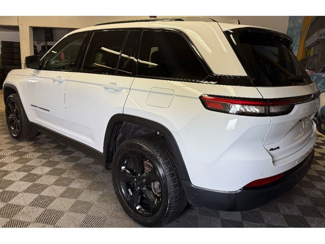 2023 Jeep Grand Cherokee Limited, Black Appearance, Luxury Tech  in Cars & Trucks in North Bay - Image 3