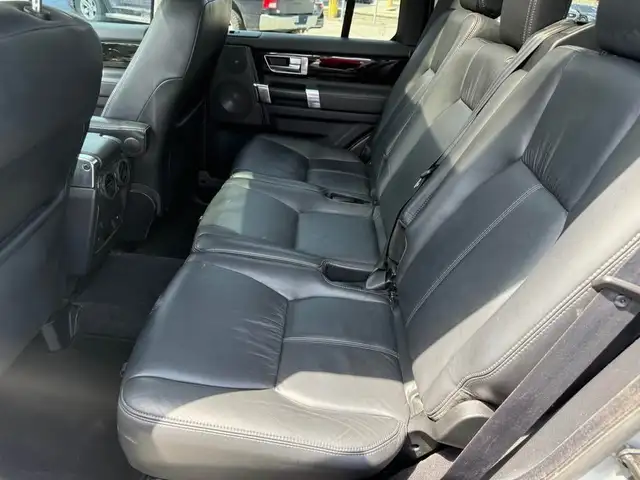 2011 Land Rover LR4 FULLY LOADED WITH NAVIGATION / BACK UP CAMER in Cars & Trucks in Ottawa - Image 16