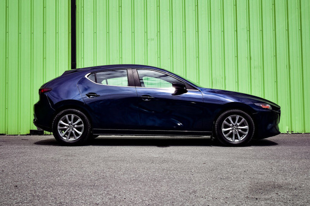 2020 Mazda Mazda3 Sport GS • MANUAL • HEATED SEATS/STEERING in Cars & Trucks in Ottawa - Image 2