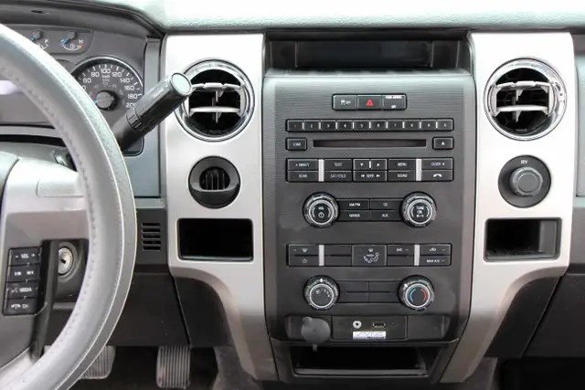 2013 Ford F-150 XLT 6-Cylinder+35 Service Records+Certified in Cars & Trucks in Mississauga / Peel Region - Image 25