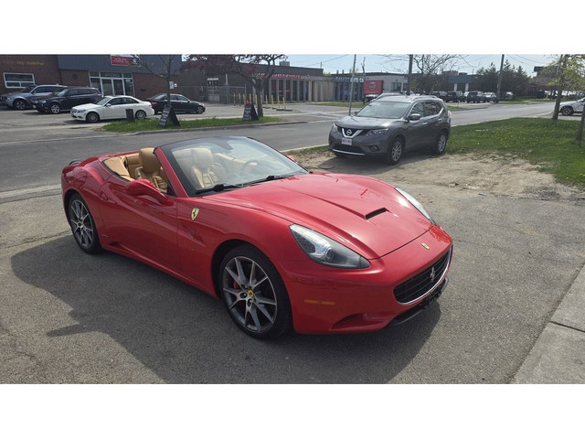 2010 Ferrari California California - Convertible - 4.3L V8 - Cle in Cars & Trucks in City of Toronto - Image 4