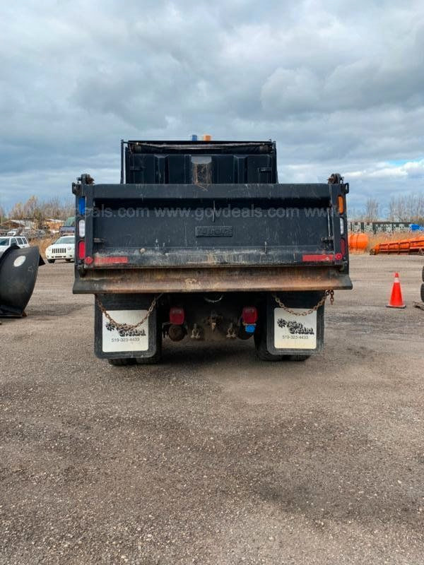 2007 Sterling L7500 Plow Truck, 11 Foot Box ONLY $37,500 in Heavy Trucks in London - Image 4