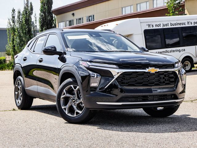 2025 Chevrolet Trax LT in Cars & Trucks in Strathcona County - Image 2