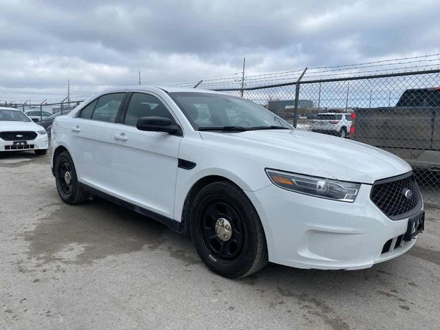  2015 Ford Taurus Police Inte in Cars & Trucks in Barrie - Image 3