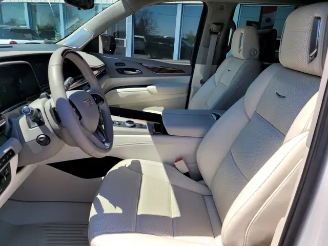 2024 Cadillac Escalade dans Autos et camions dans Peterborough - Image 11