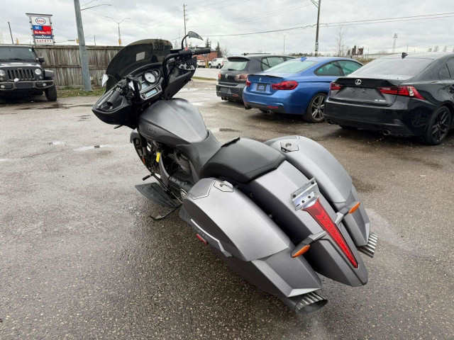 2016 Victory Magnum X-1 STEALTH EDITION, RARE, BIG WHEEL, LIGHT  in Cars & Trucks in London - Image 3